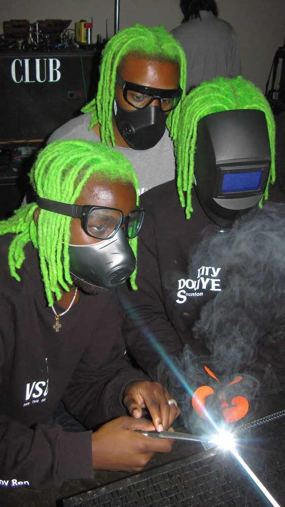 Cybergoth, made with the prompt below